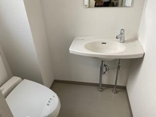 【その他部屋・スペース】　手洗い付きトイレ