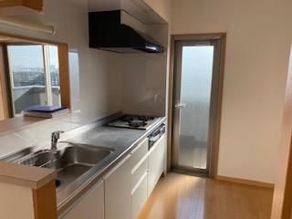 �y�L�b�`���z�@