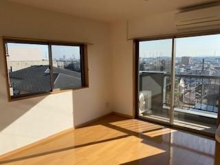 �y���ԁE���r���O�z�@