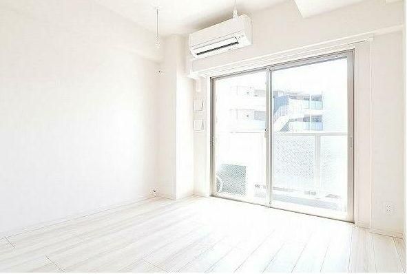 �y���ԁE���r���O�z�@