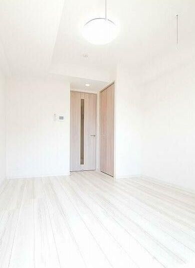 �y���ԁE���r���O�z�@