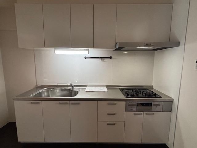 �y�L�b�`���z�@